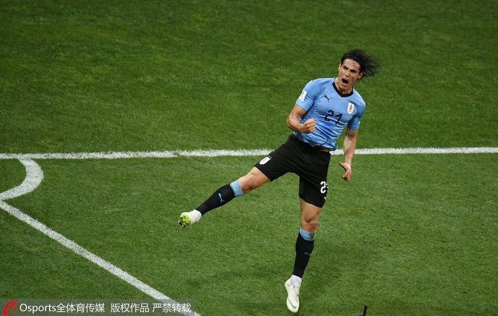 曼城力克那不勒斯，卡瓦尼梅开二度世界杯