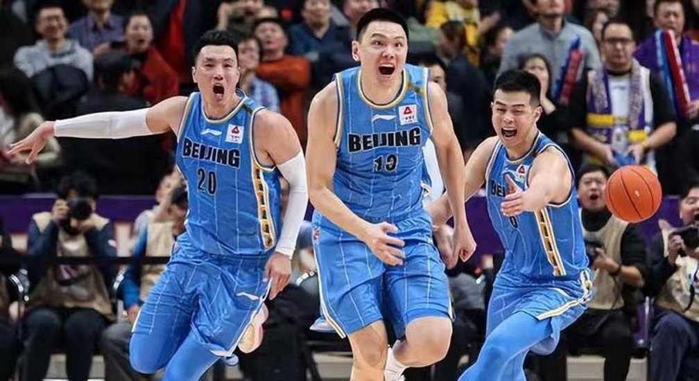 北京首钢击败湖北队，取得胜利